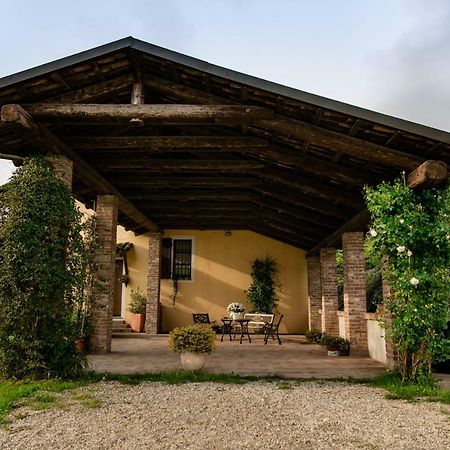 La Casa In Collina Appartement Alba  Buitenkant foto
